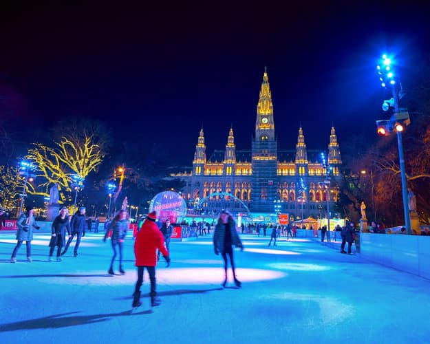 Şəkil - Christmas in Vienna, Austria