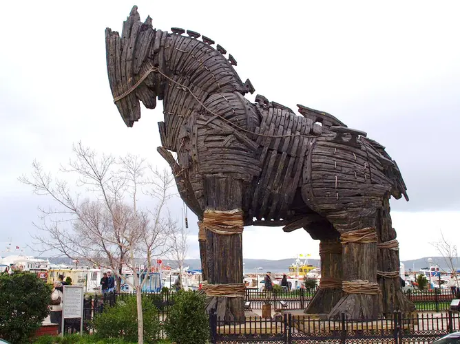Türkiye of Sultans with Troy Serie Luxury