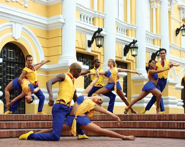 Obraz -  Colombian salsa