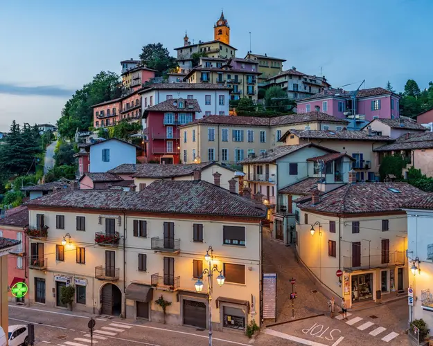 Şəkil - Alla Scoperta Delle Città Piemontesi On The Road!