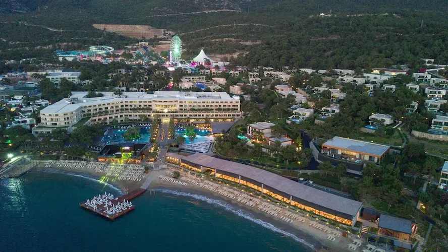 Imagem - 8 Days. 4n BODRUM 5* (AI) | 3n ISTANBUL 4* (BB)
