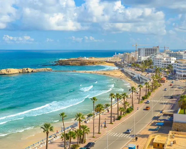 صورة - رحلة لشخصين بالغين إلى تونس