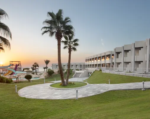 Image - V Hotel (ex Pyramisa)