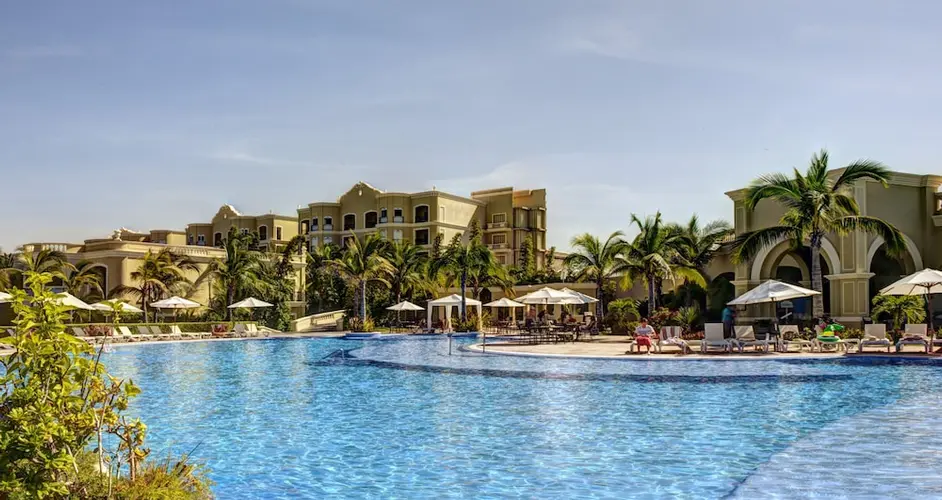  Mazatlan Pueblo Bonito Emerald Bay Resort & Spa (All Inclusive)