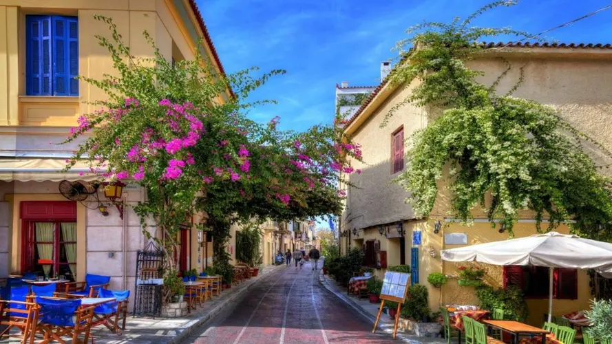 Exploring Greece with Athens, Delphi, Meteora, Mykonos and Santorini