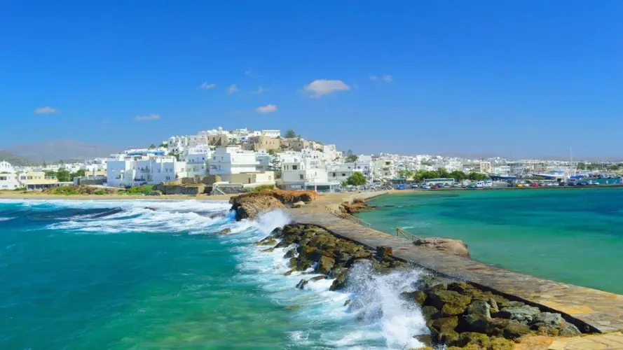 Escape to Naxos, 3 Days