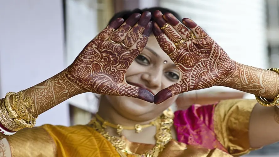 Imagine - 01 FD Triángulo Dorado