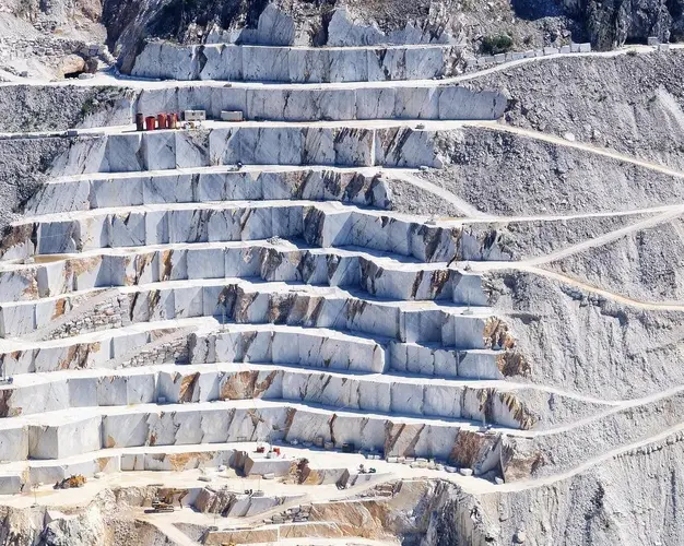 CNA - Carrara, Michelangelo & Marble Quarries