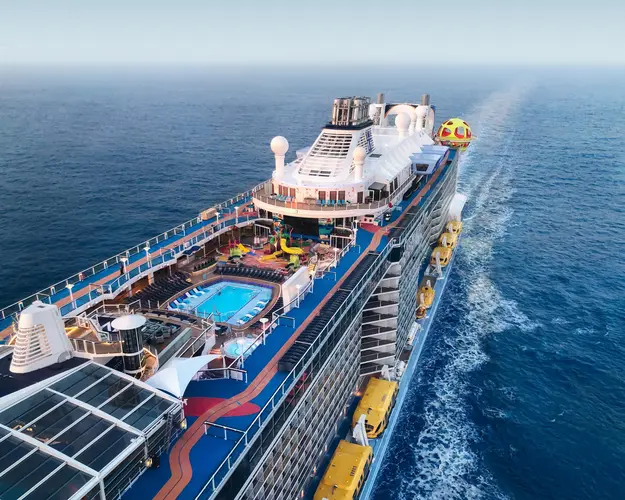 ASIA ESPECTACULAR - SPECTRUM OF THE SEAS