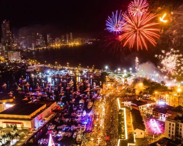 Ciudades que Enamoran Navidad y Año Nuevo 2025