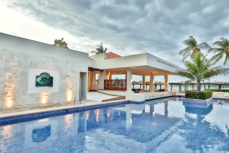 Image - Huatulco Barceló: Alojamiento All Inclusive 2026