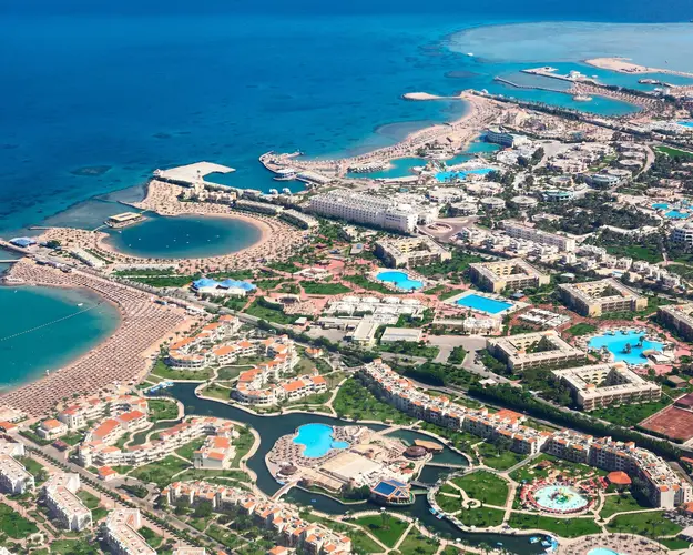 Vibrazioni del Mar Rosso a Hurghada e la storia di Luxor
