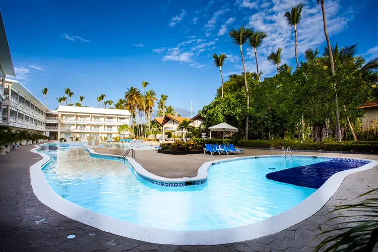 Vie 23 Ene COR / PUJ + Hoteles en Punta Cana