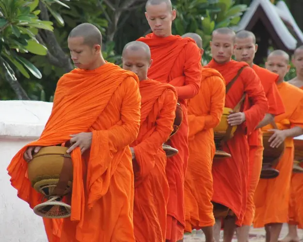 Privatrundreise "Exotisches Laos", Bangkok & Baden in Krabi
