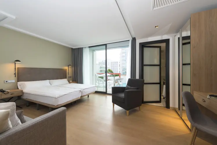  5 N Kyrat Amarac Suites Newsletter Juni 2025
