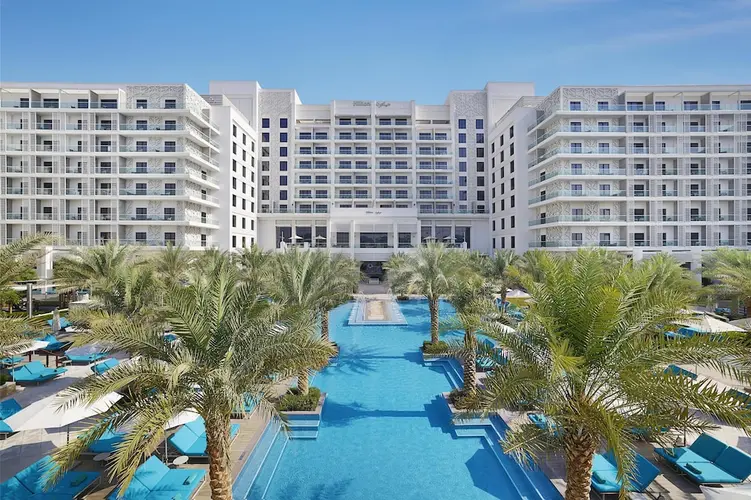 画像 - Family Adventure: Hilton Abu Dhabi Yas Island (Incl. Flights)