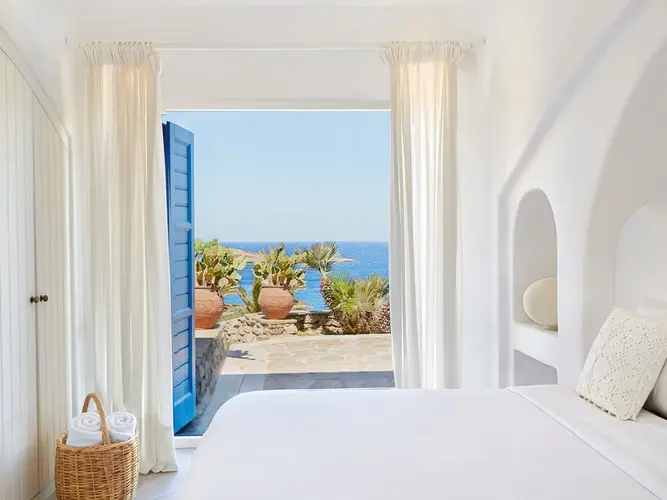 Vacanță chic în Mykonos la Lolita, by Grecotel!