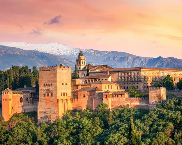 Image - Navidad en Granada y Sierra Nevada: Encanto Andaluz