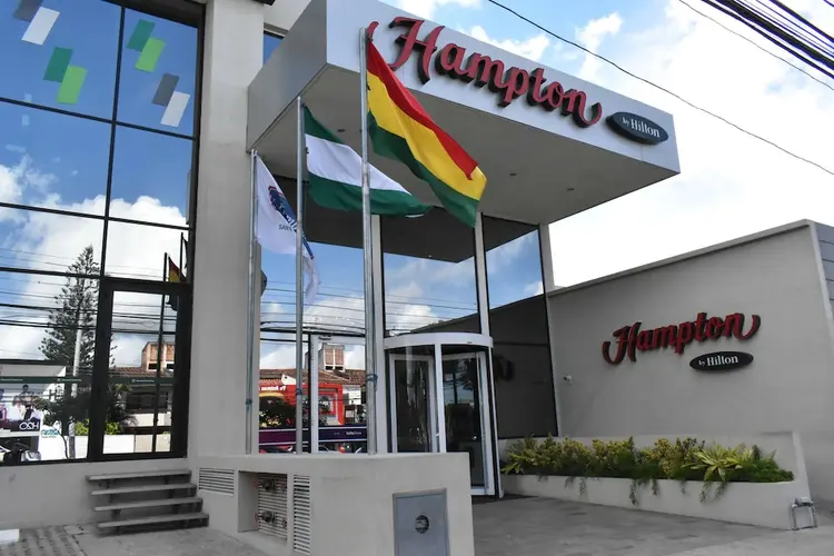 Hotel en Santa Cruz l HAMPTON BY HILTON 4*