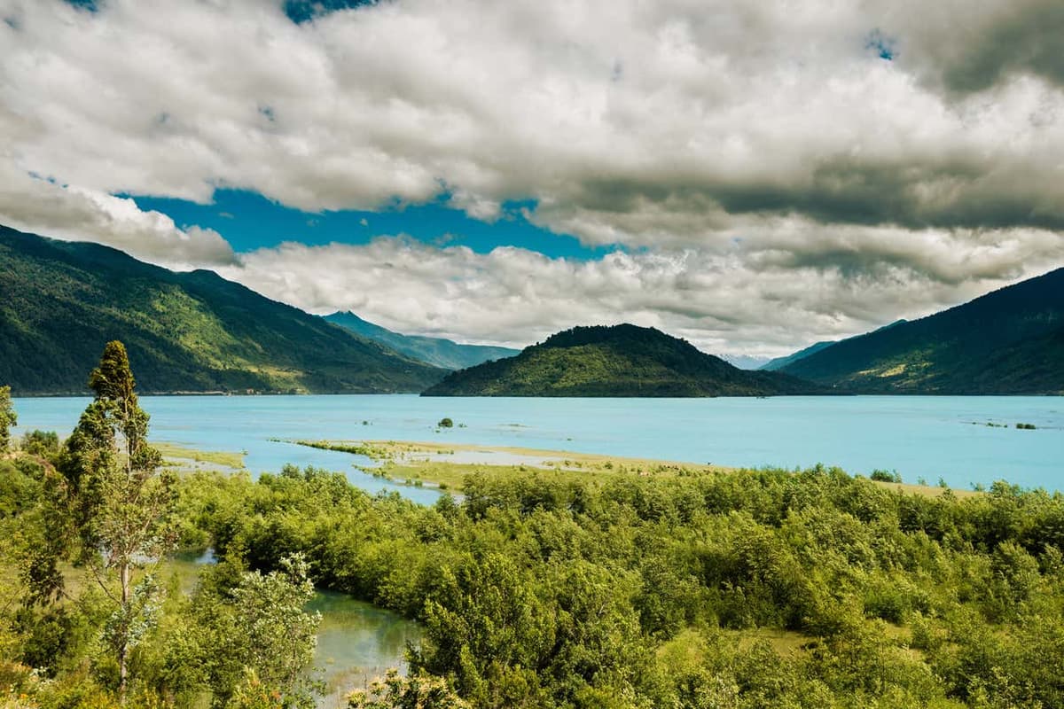 Excursión al estuario de Reloncaví y el lago Tagua Tagua