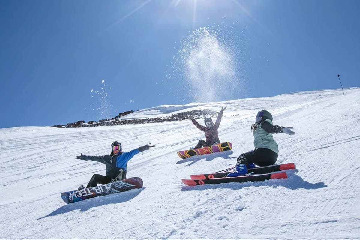 Excursión a El Colorado + Curso de esquí o de snowboard