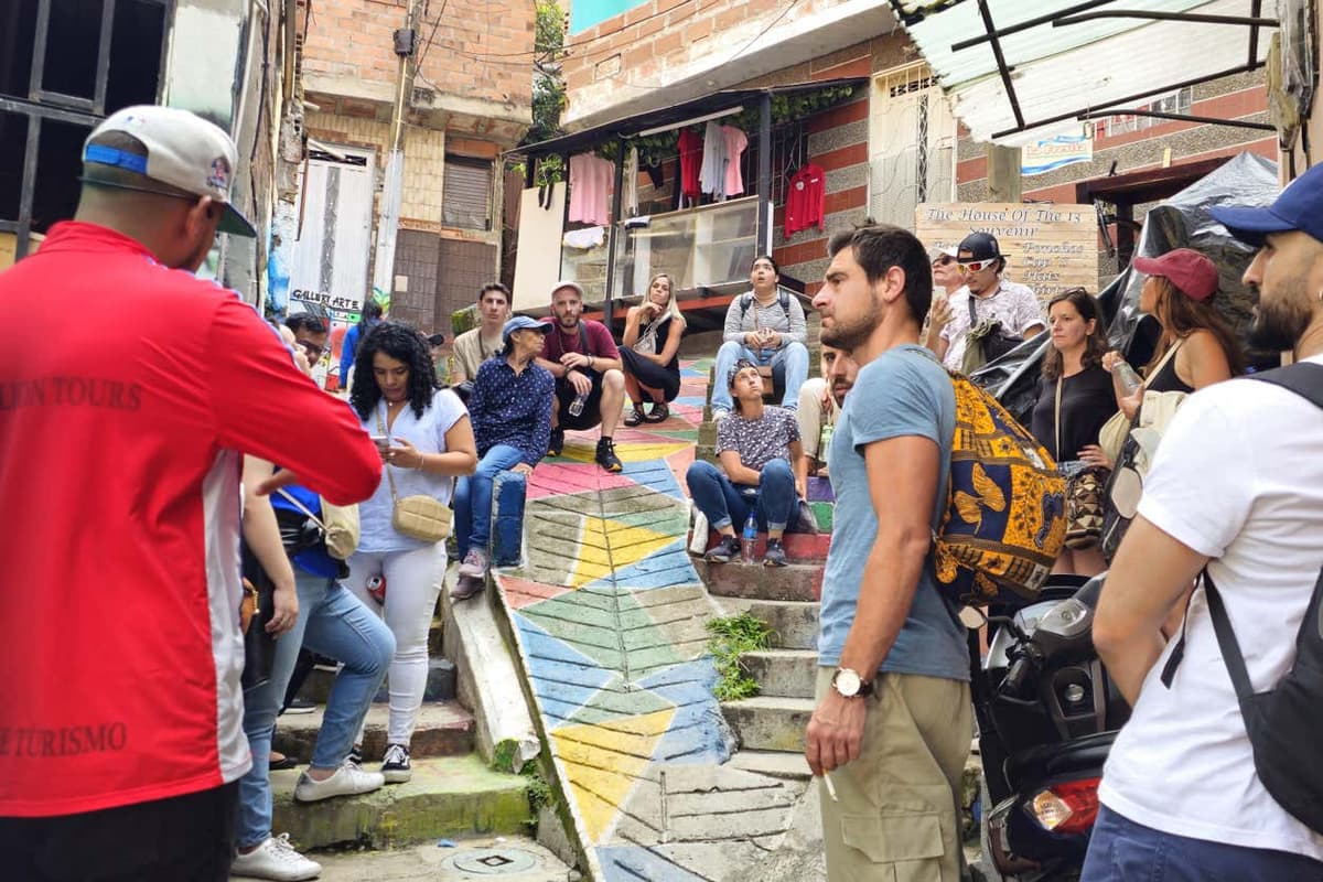 Tour della street art della Comuna 13 + Cabinovia di Medellín