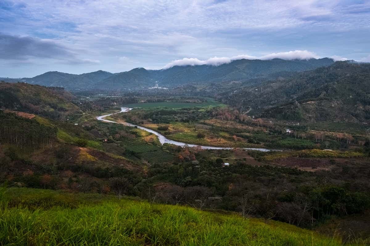 Excursión al Volcán Irazú, Valle de Orosi y Jardines Lankester