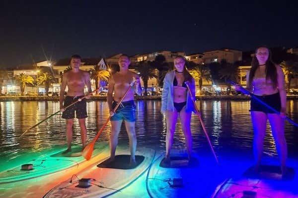 Paddle surf al anochecer en Split