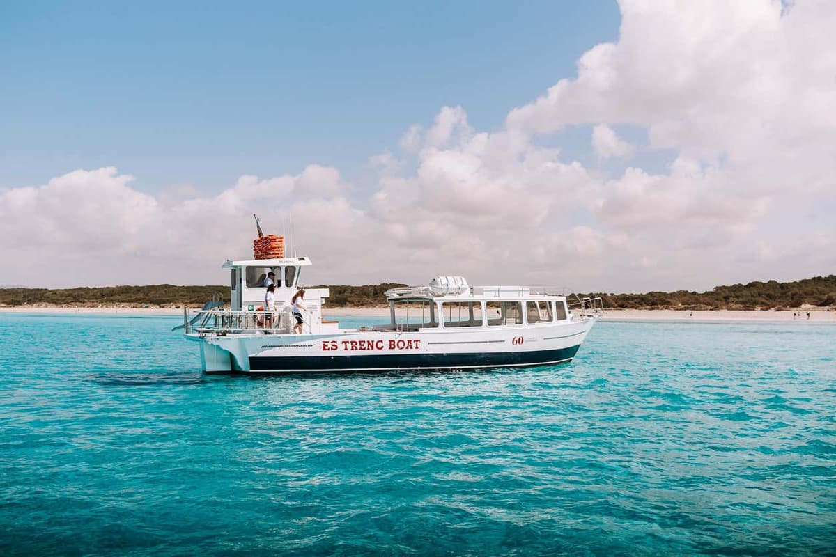 Escursione alla spiaggia di Es Trenc in barca