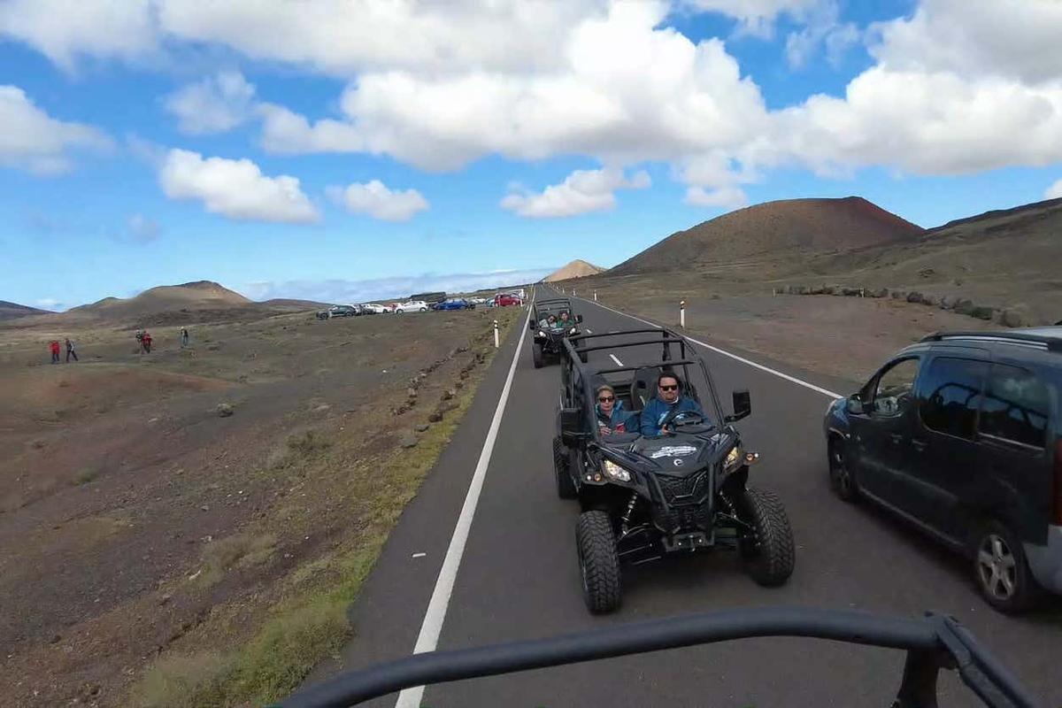 Tour en buggy y senderismo por el Parque Natural de Los Volcanes
