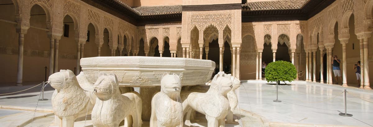 Alhambra & Nasrid Palaces Tour