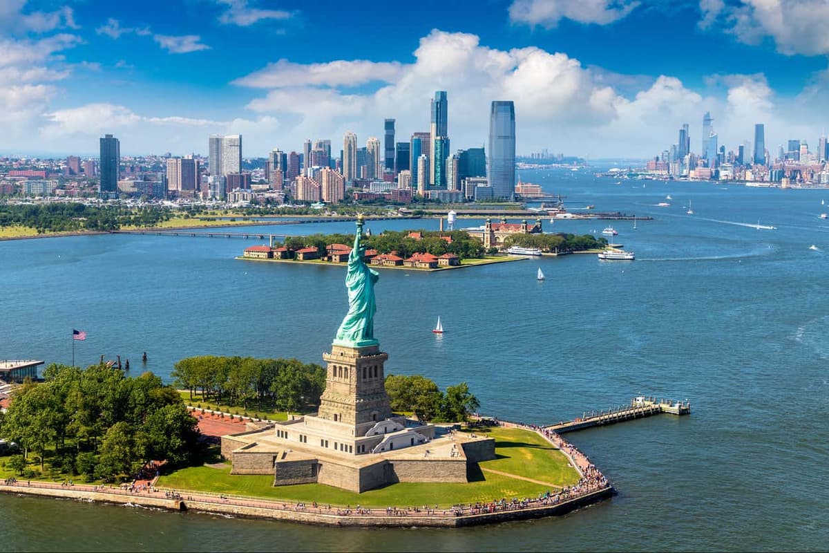 Ferry a la Estatua de la Libertad y Ellis Island con audioguía