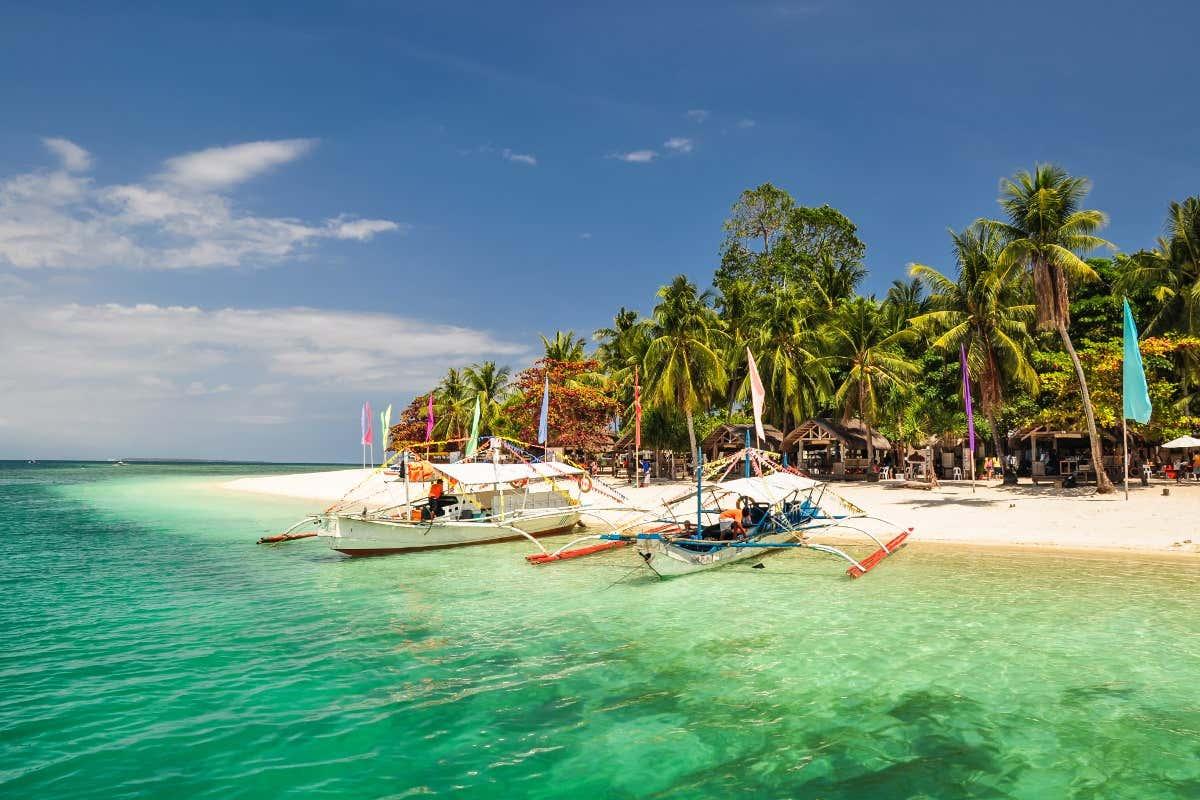 Honda Bay Islands Tour