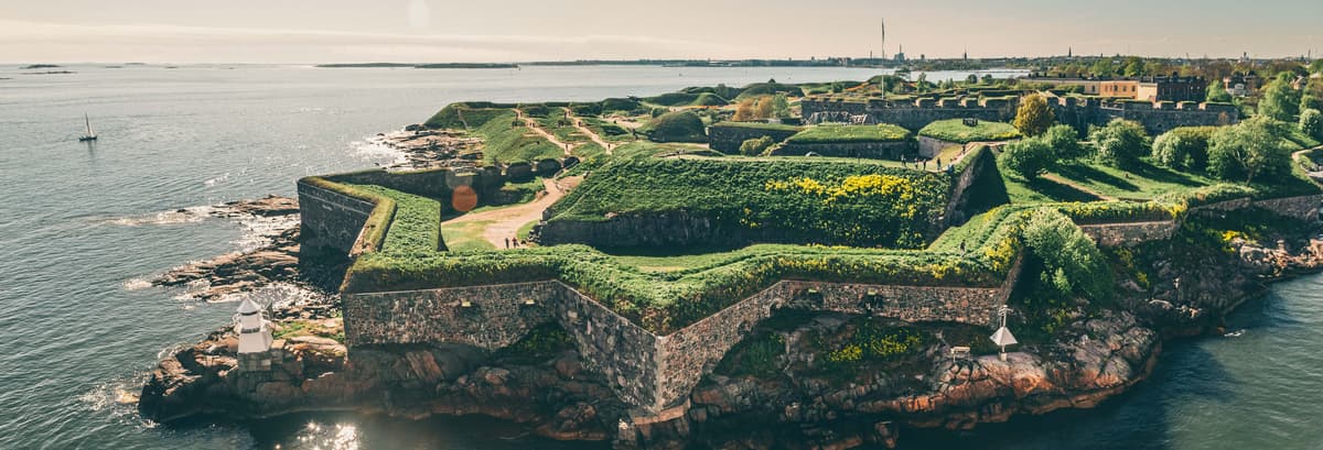 Helsinki and Suomenlinna Guided Tour