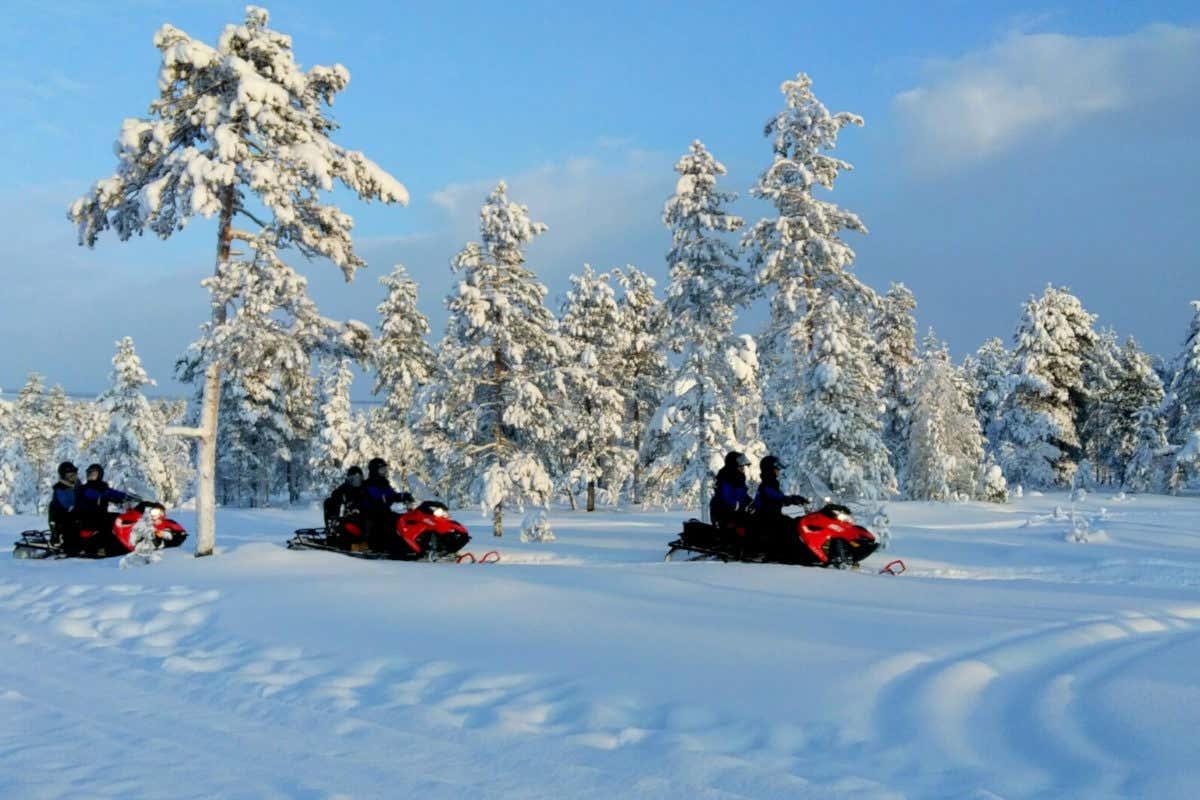 Paseo en moto de nieve + Pesca en el hielo