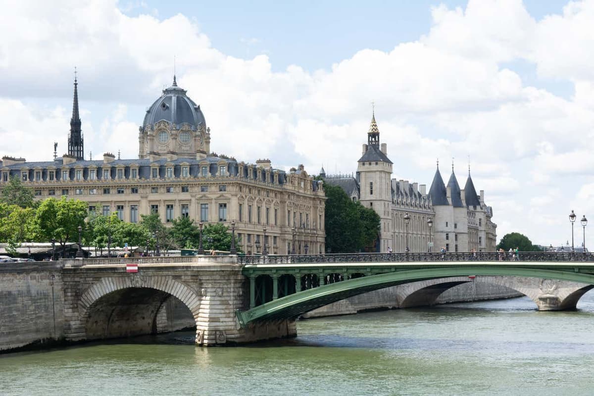 Tour della Parigi Reale