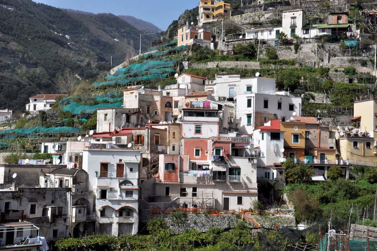 Trekking sul Sentiero dei Limoni