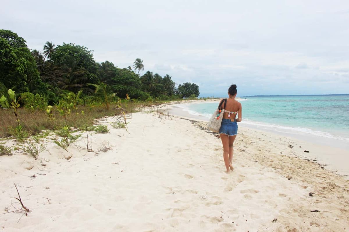 Excursión a Cayo Zapatilla y Cayo Coral en barco