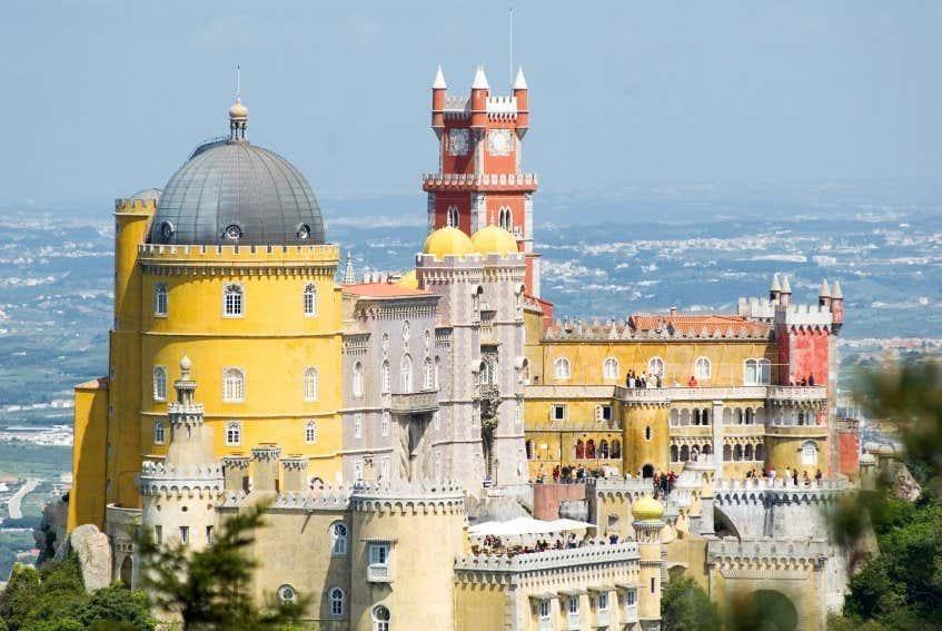 Escursione a Sintra e Cascais + Palácio da Pena