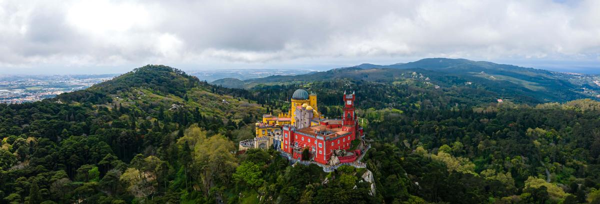 Sintra, Cascais, Pena Palace & Quinta da Regaleira