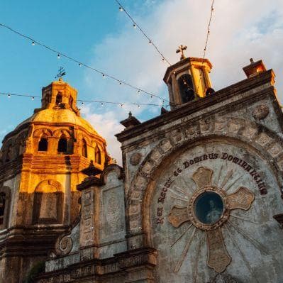 Bacolor Pampanga e la Basilica semi coperta dalla lava del Pinatubo - Manila