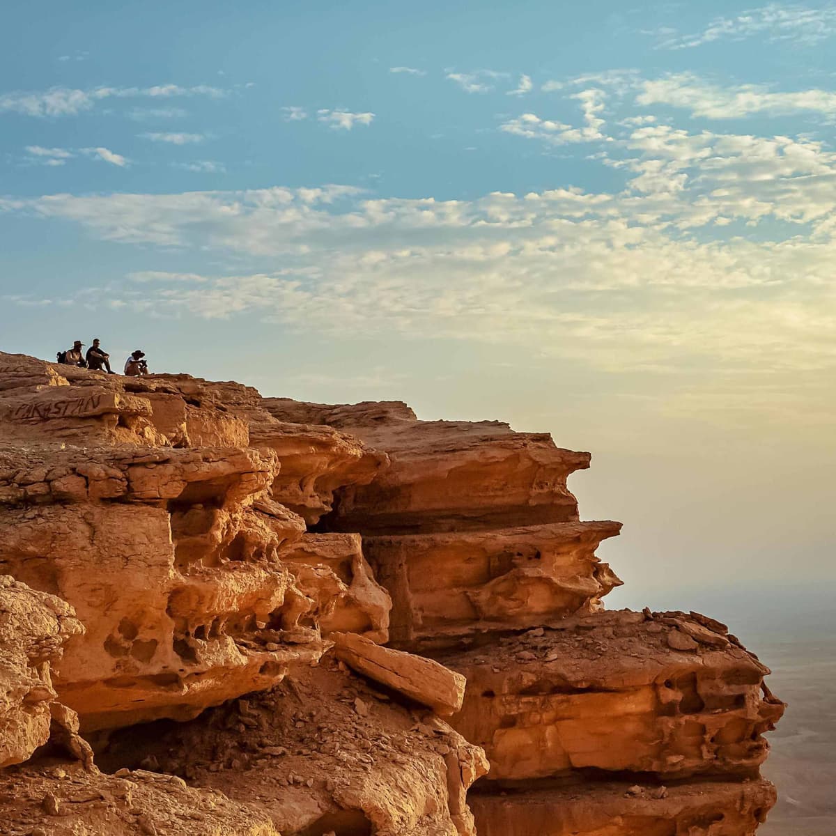 Edge of the world with Dinner - Riyadh