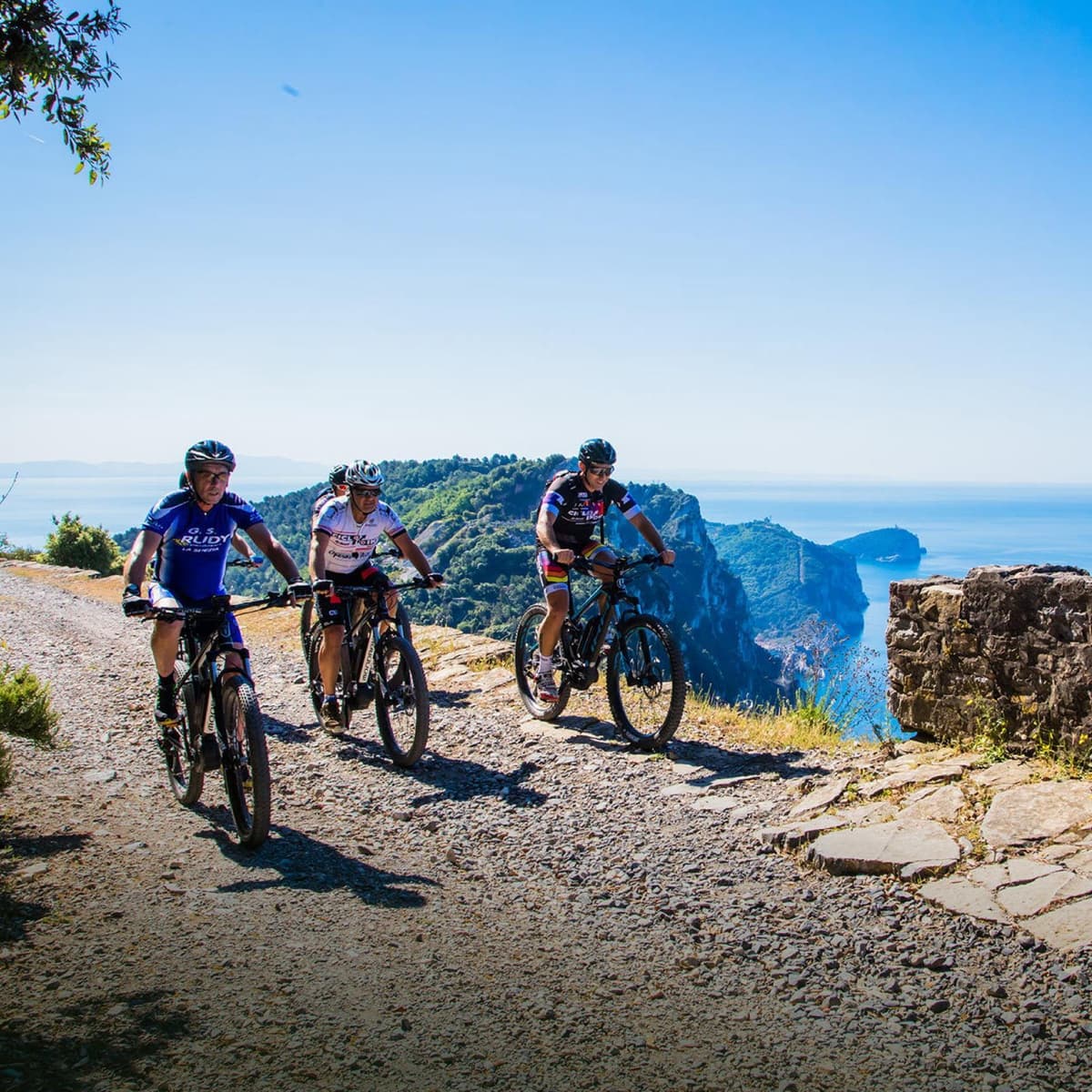 Porto Venere en bicicleta eléctrica: un viaje por la naturaleza y la belleza - Sestri Levante