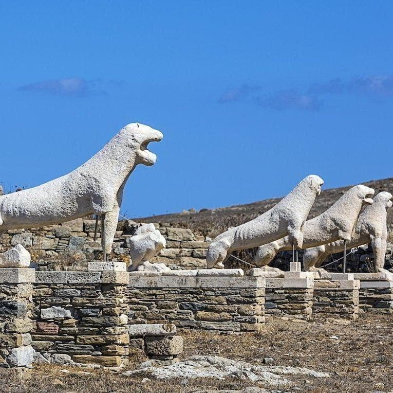 Excursion to the islands of Delos and Rhenia by traditional boat - Mykonos