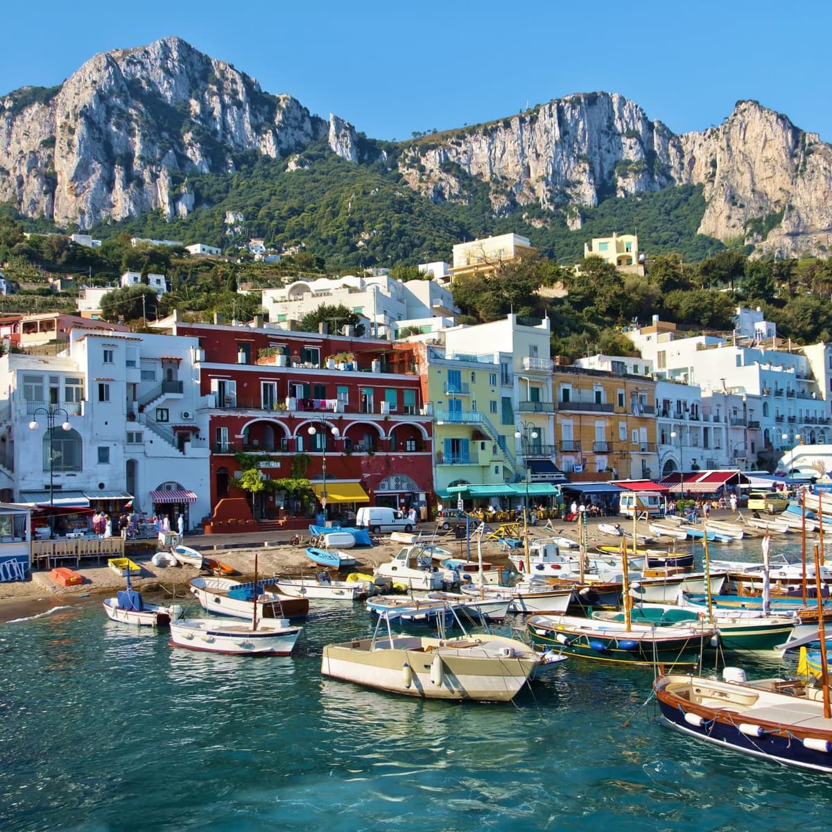 Tour de Capri en medio de la naturaleza y la belleza. - Sorrento