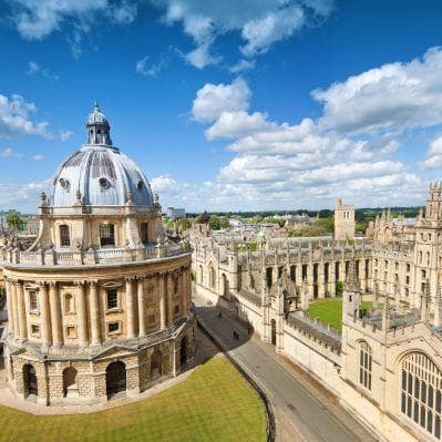 Oxford, la “città delle guglie sognanti” con i suoi college che attirano studenti da tutto il mondo - Stratford-upon-Avon