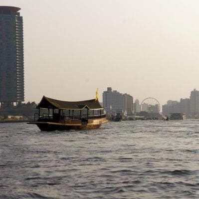 Navigare lungo il Chao Phraya a bordo di una “rice barge” - Bangkok