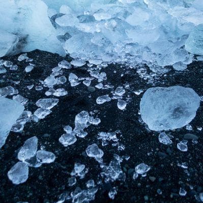 Ammirare i riflessi dei “diamanti” a Jökulsárlón - Vik