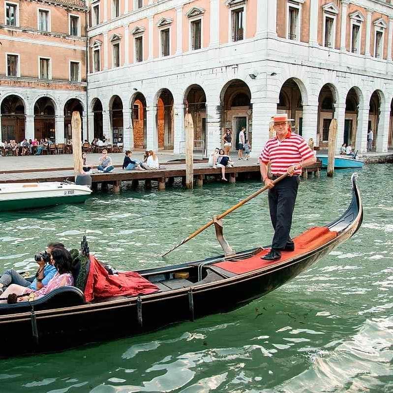 DÍA 15 VENECIA • ROMA (Sábado) - Rome