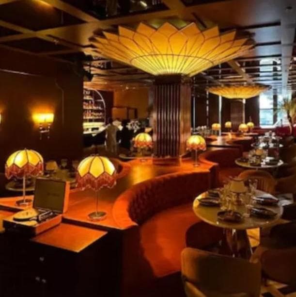 Dia 1: Medellín - Jantar no “Carolina”. - Medellín